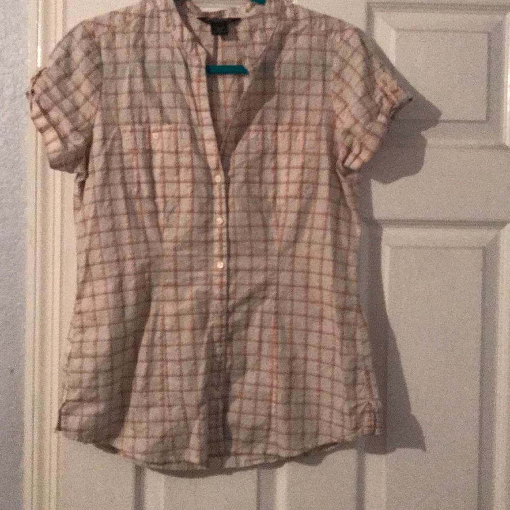 Short sleeve, plaid, button up shirt